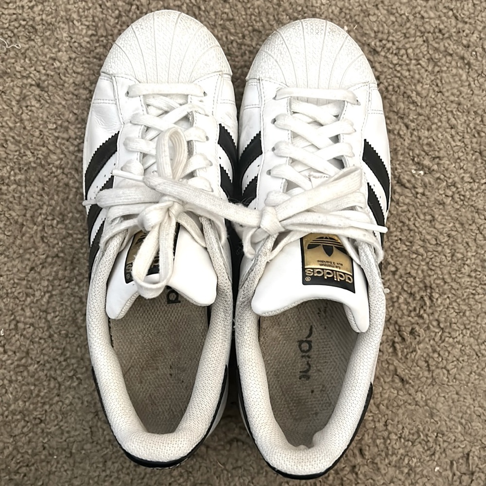 Adidas Superstar Sneakers